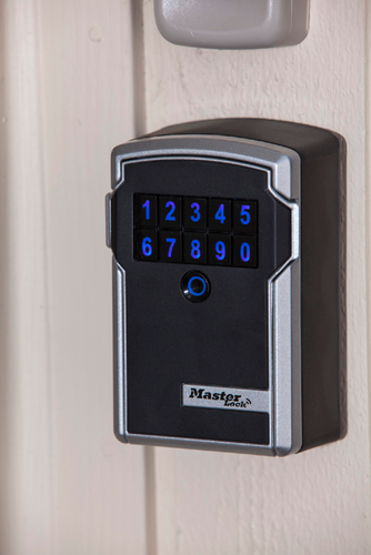 Digital code door lock