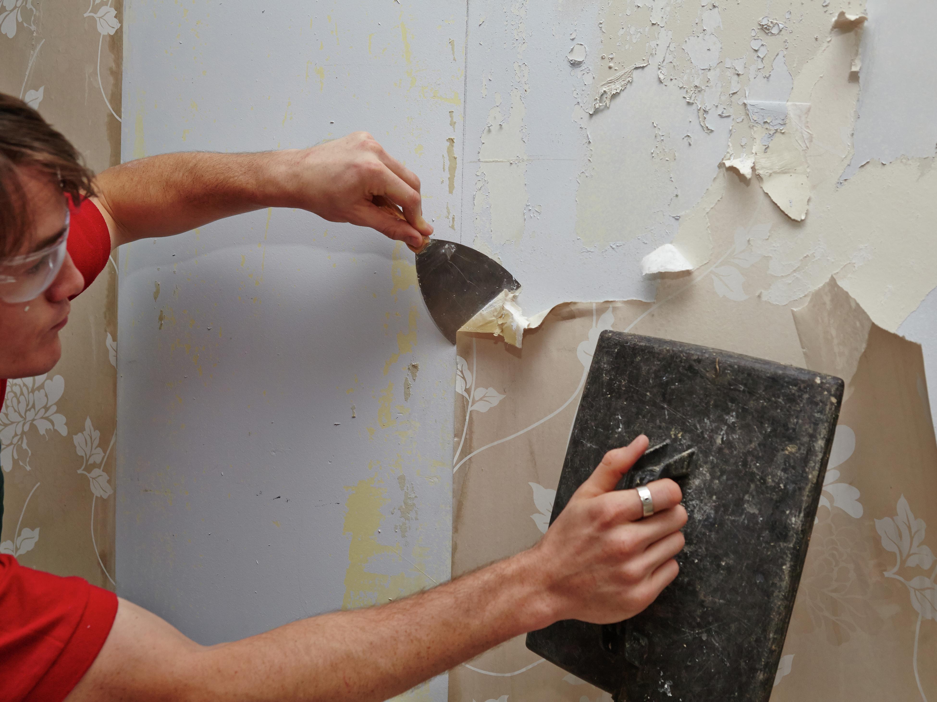 How to use sticker remover from GETSUN easily to remove wallpaper on the  wall. 