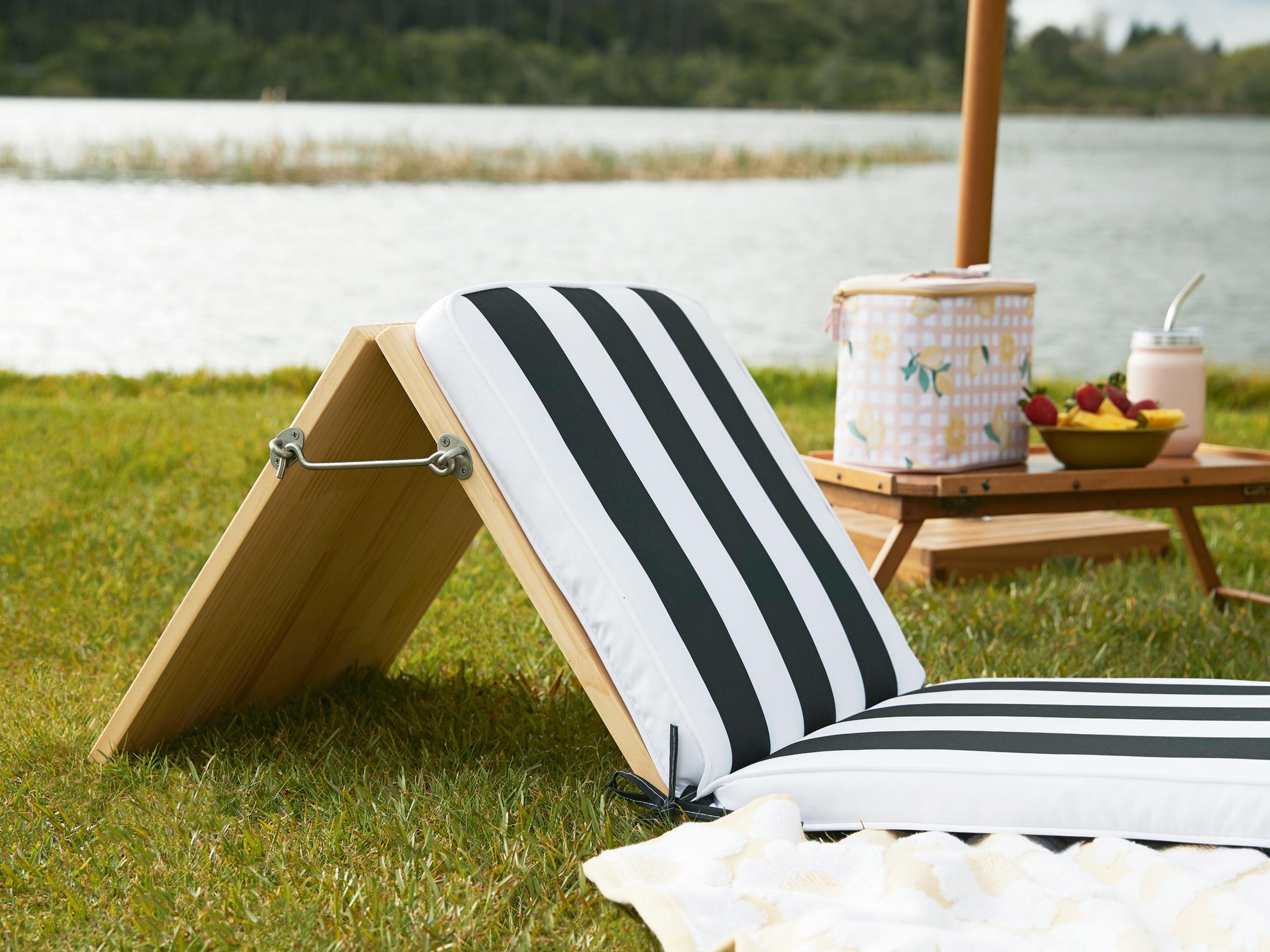 Bunnings rattan deals beach chair