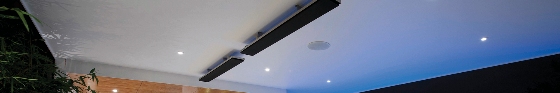 Background banner image displaying HEATSTRIP product.