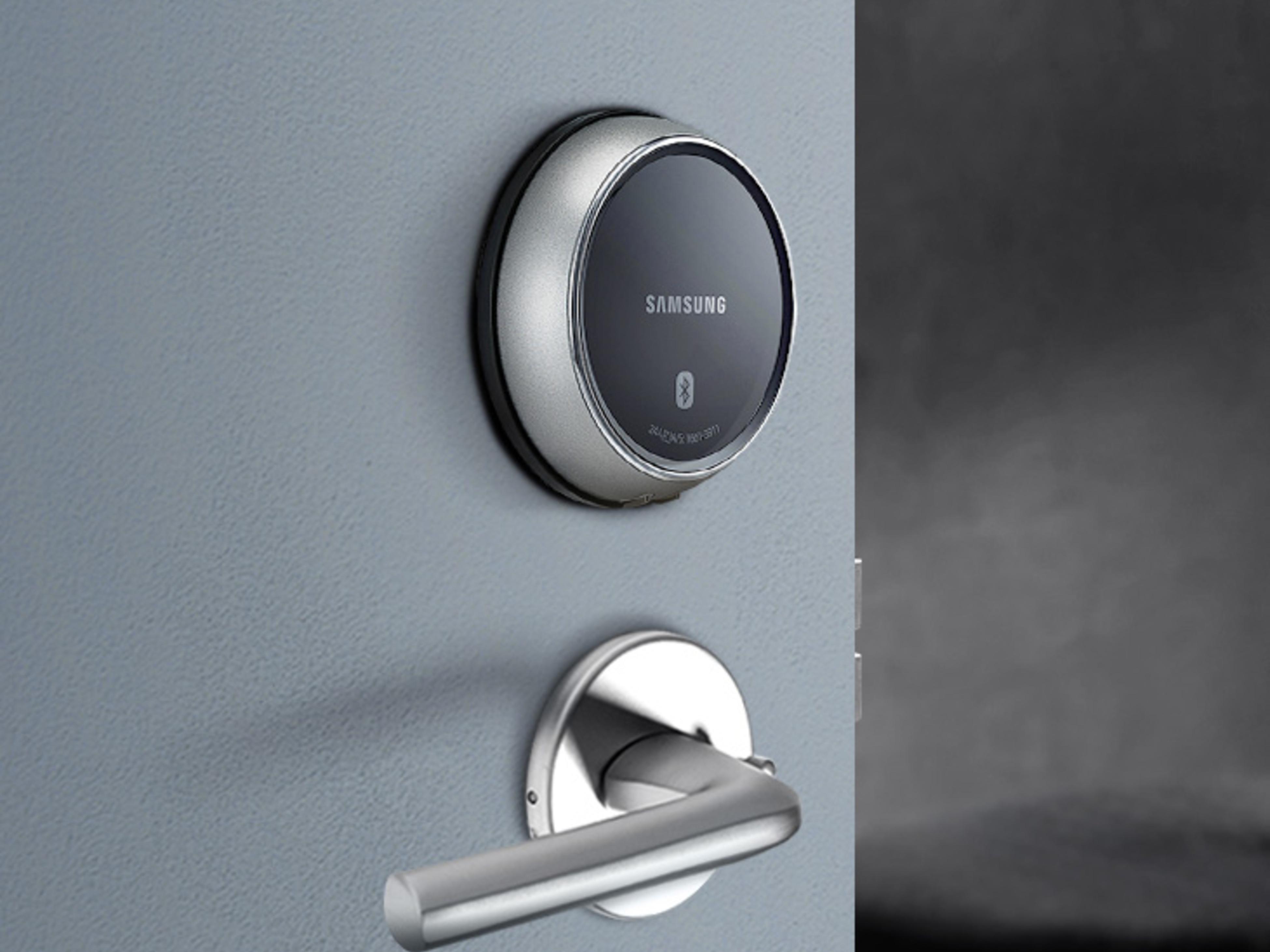 Guide To Yale And Lockwood Smart Digital Door Lock Solutions - Bunnings  Australia