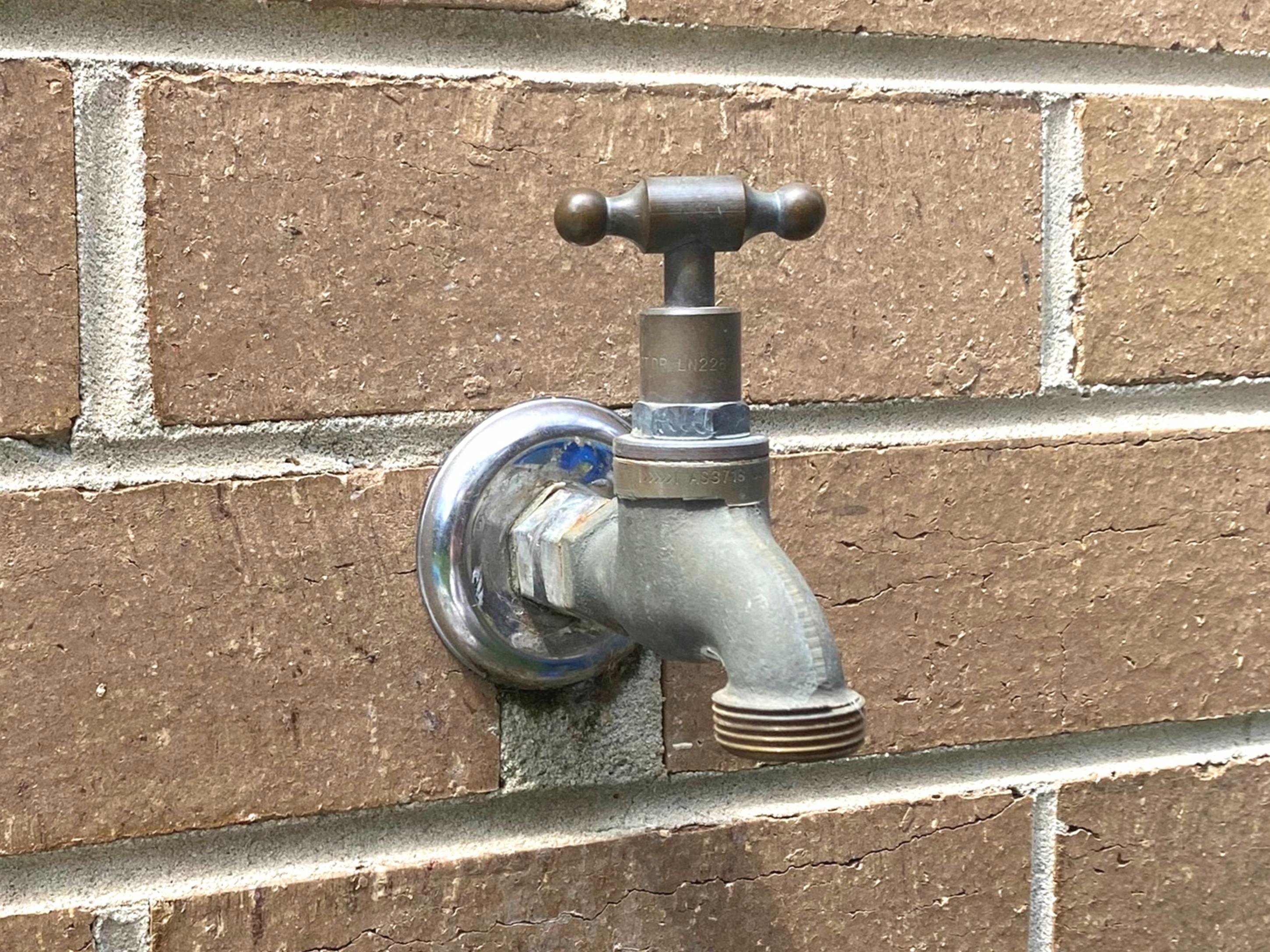 Outside on sale water tap