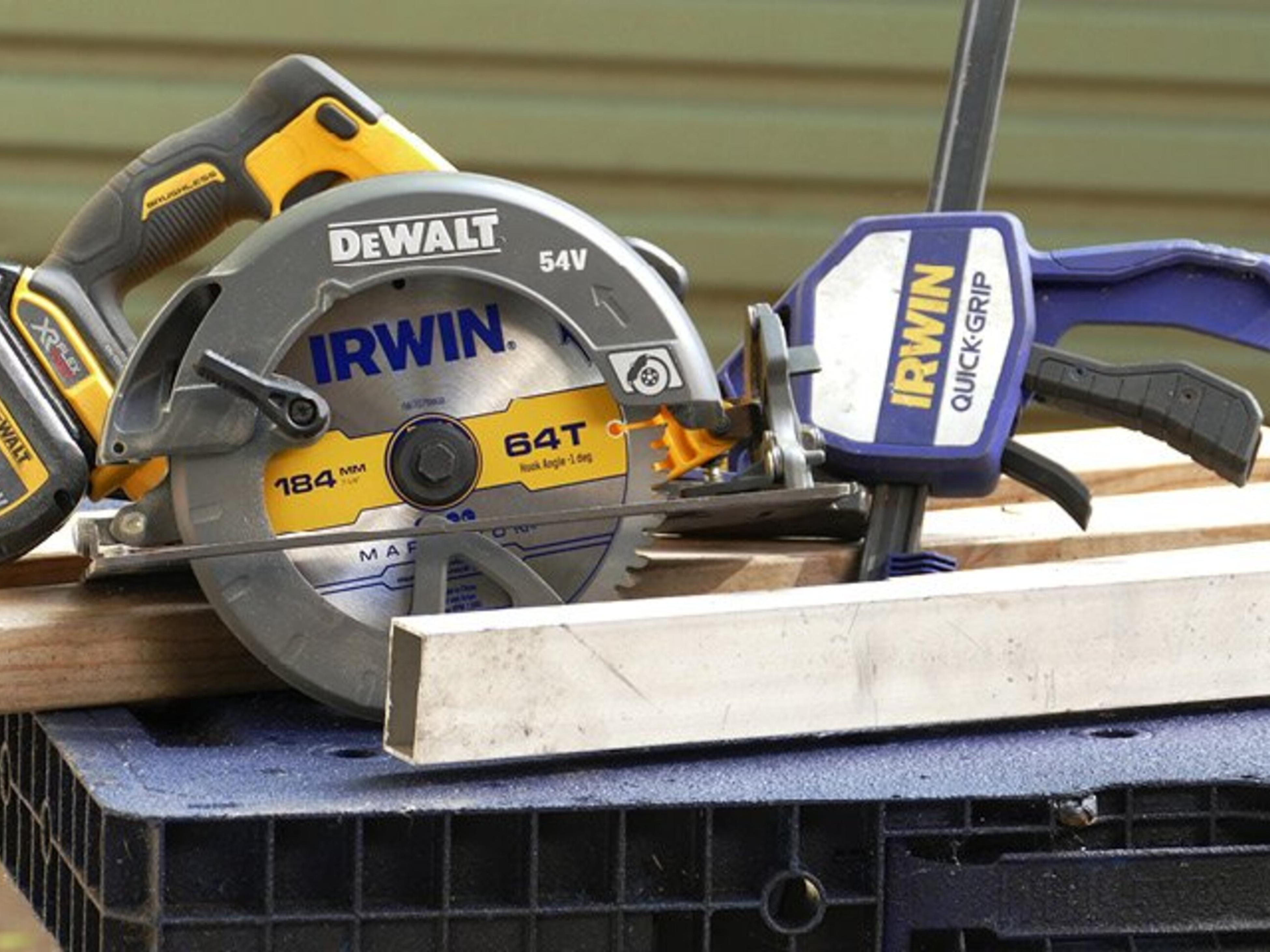 Dewalt cordless 2025 circular saw bunnings