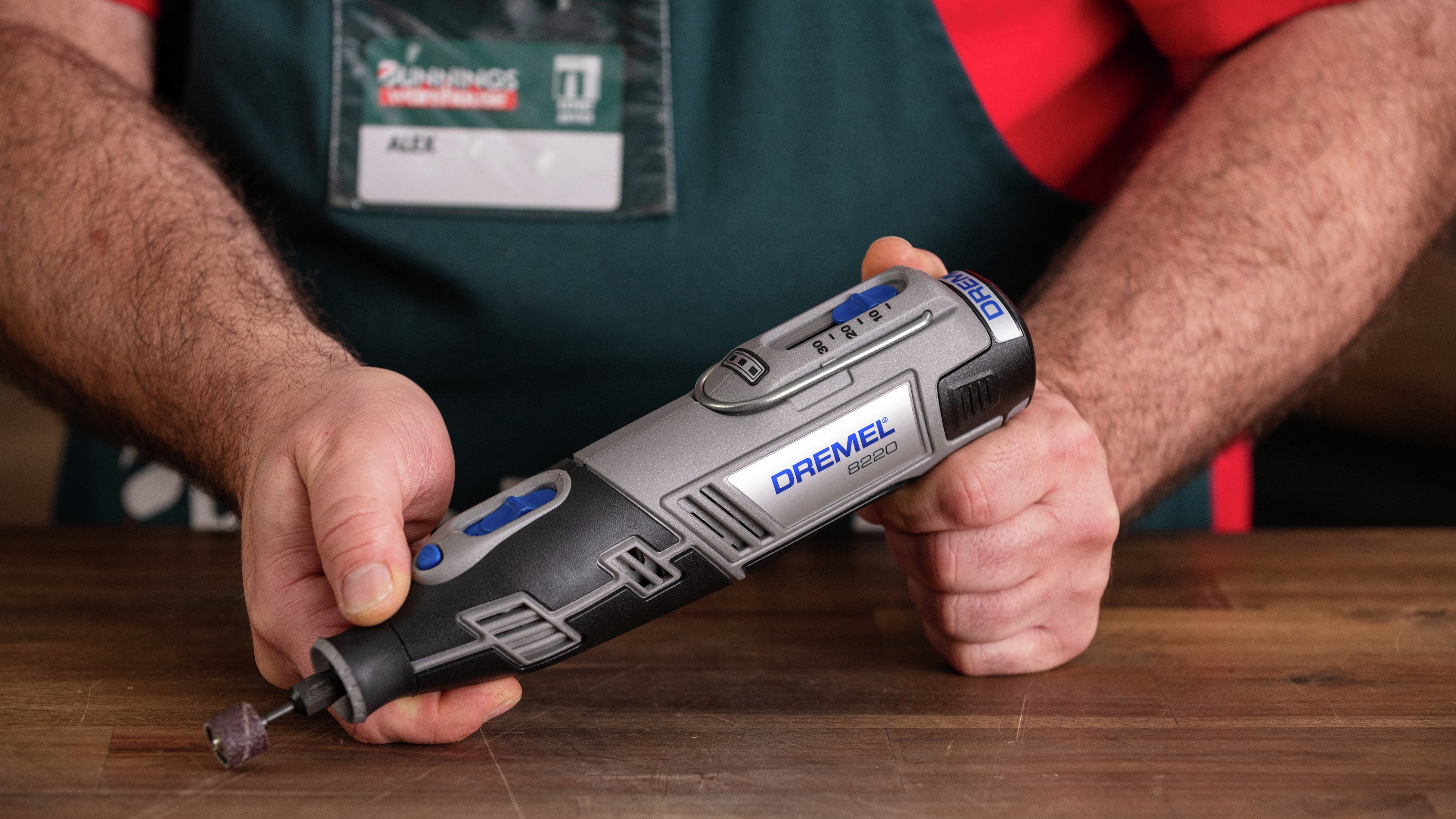 Dremel 4V 7760 Lite Cordless Rotary Tool Kit - Bunnings Australia