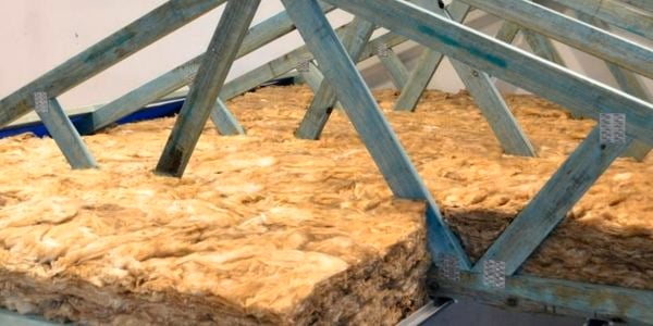 Earthwool installation in roof 