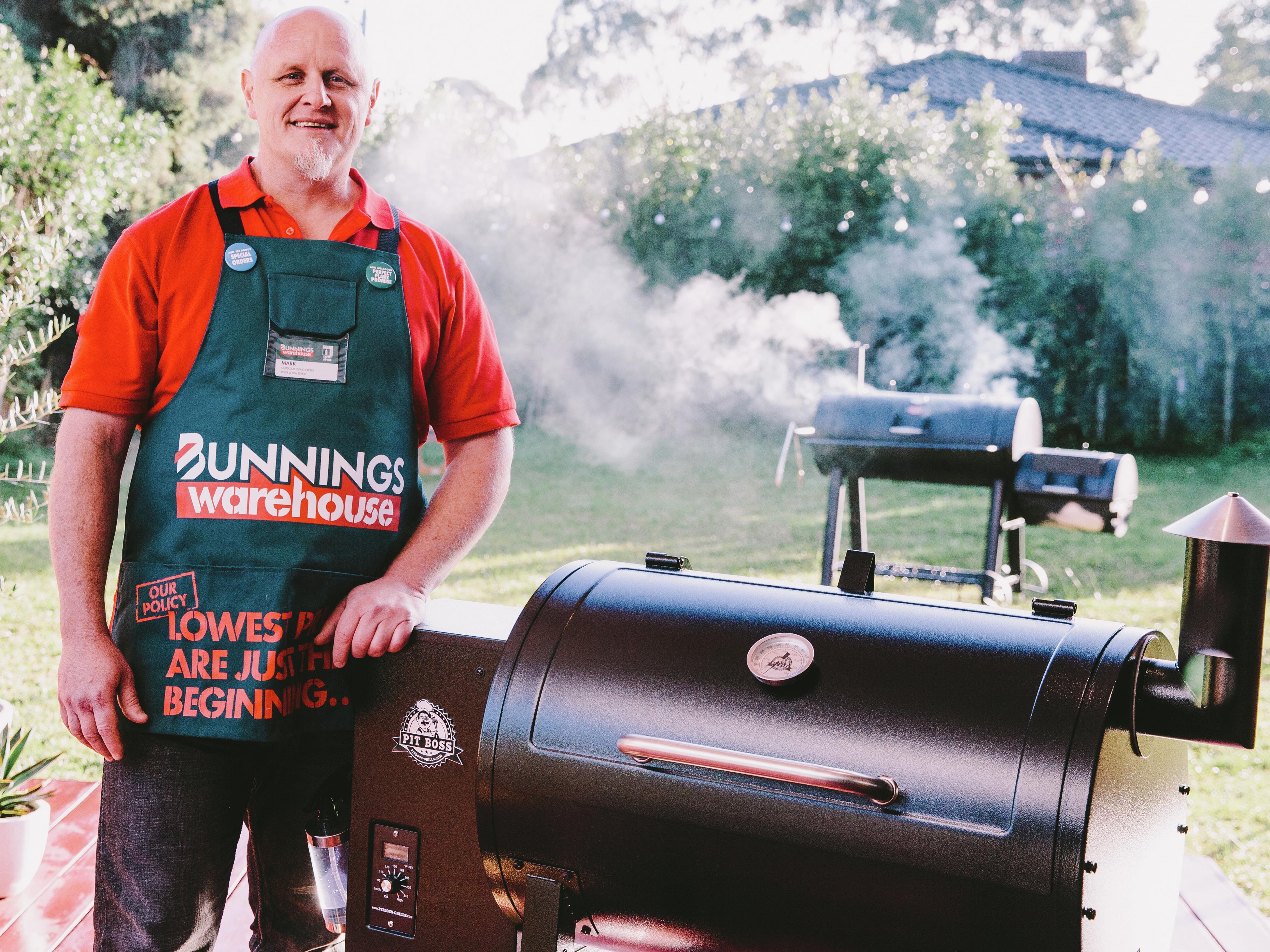 How to use a pellet clearance smoker