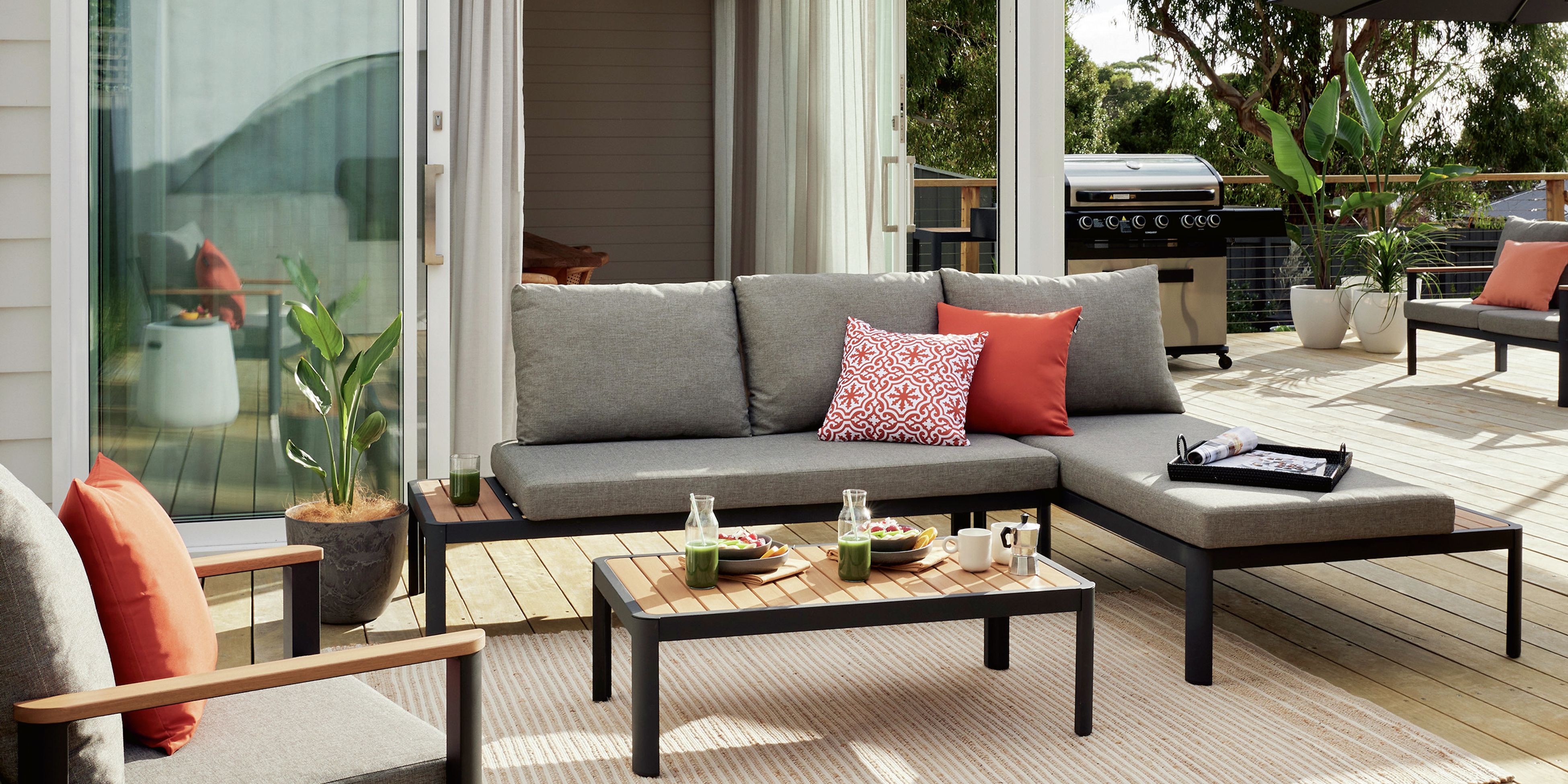 Bunnings small outdoor table and online chairs