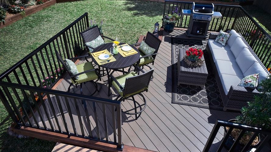 Balustrade system in the backyard.