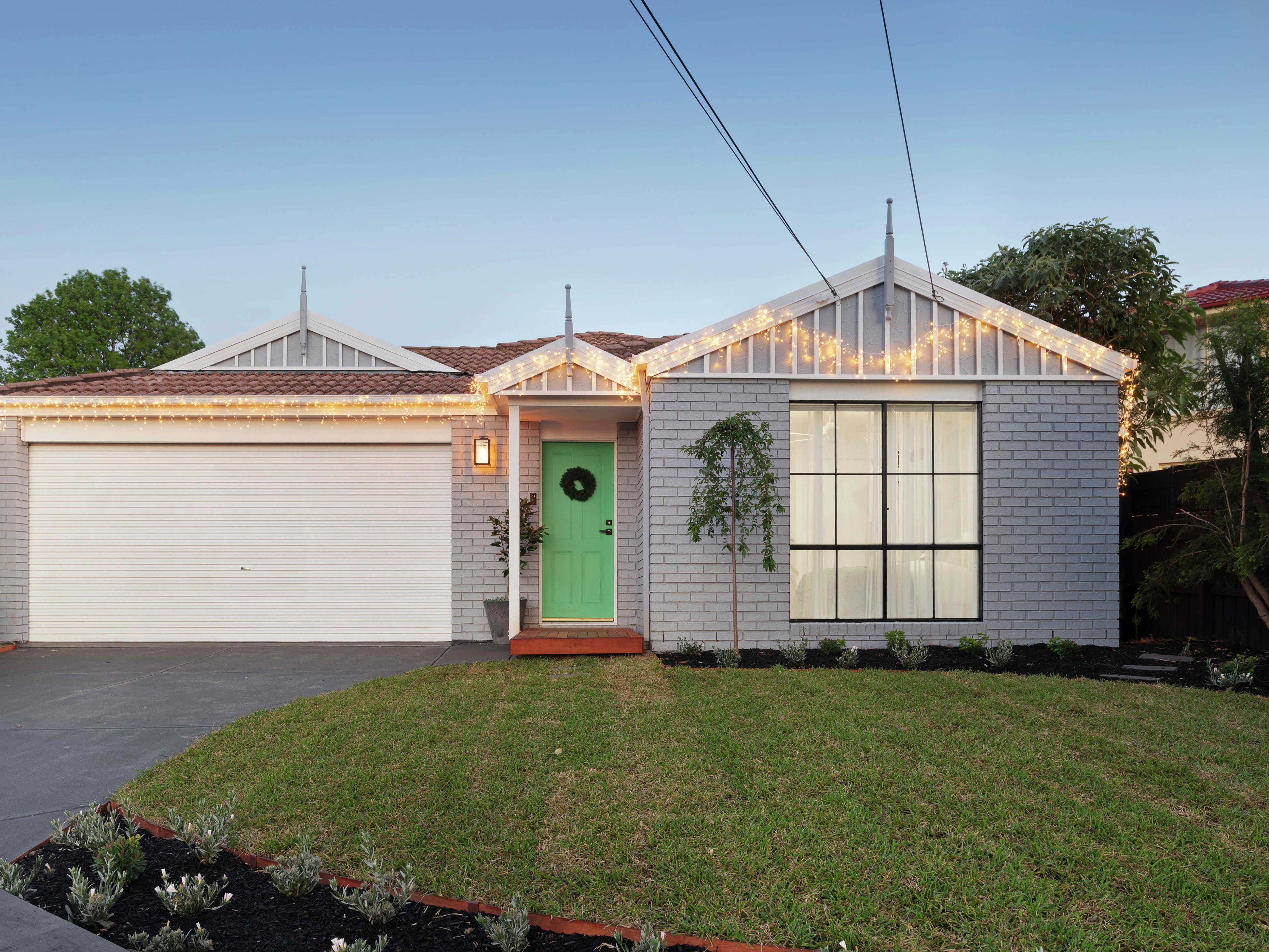 Garage on sale light bunnings