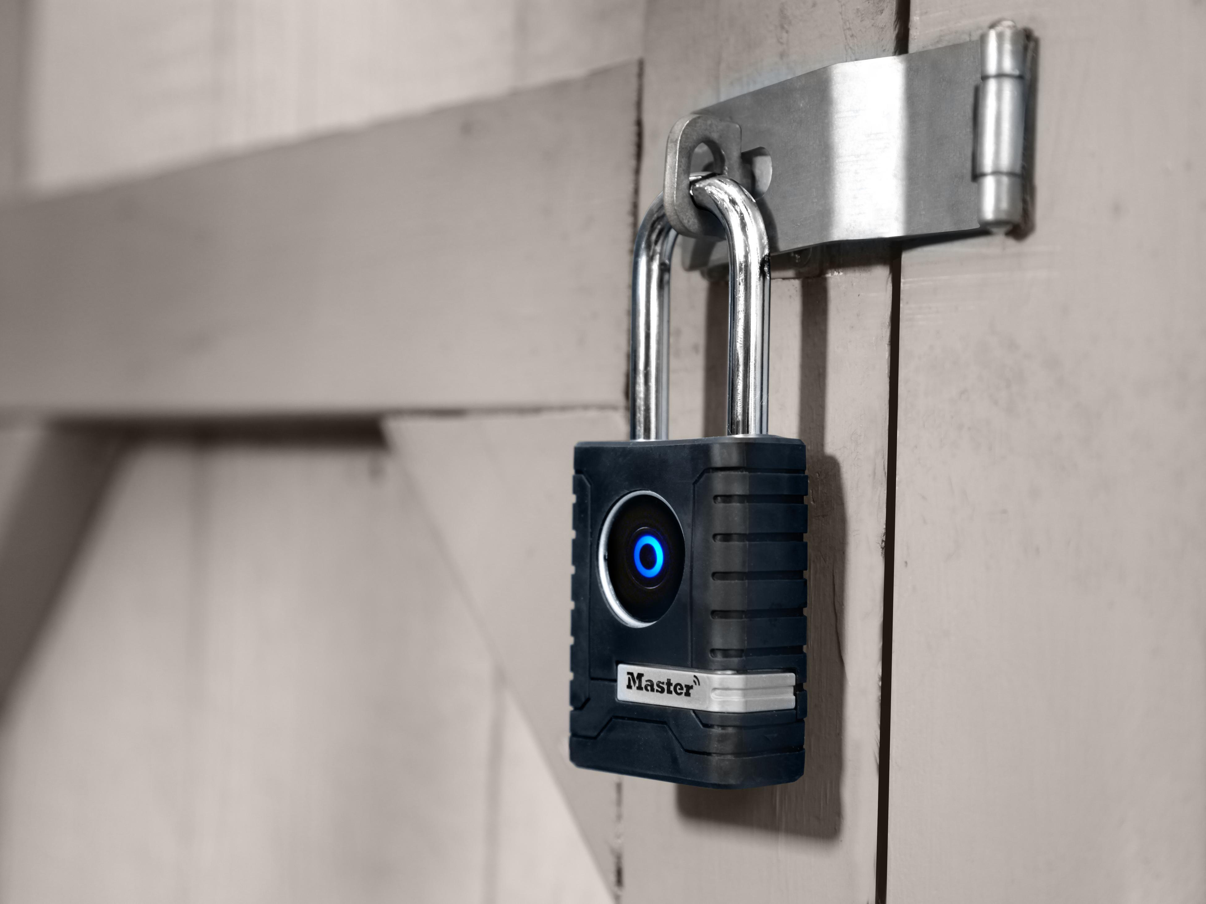 The benefits of a smart lock - Bunnings Australia