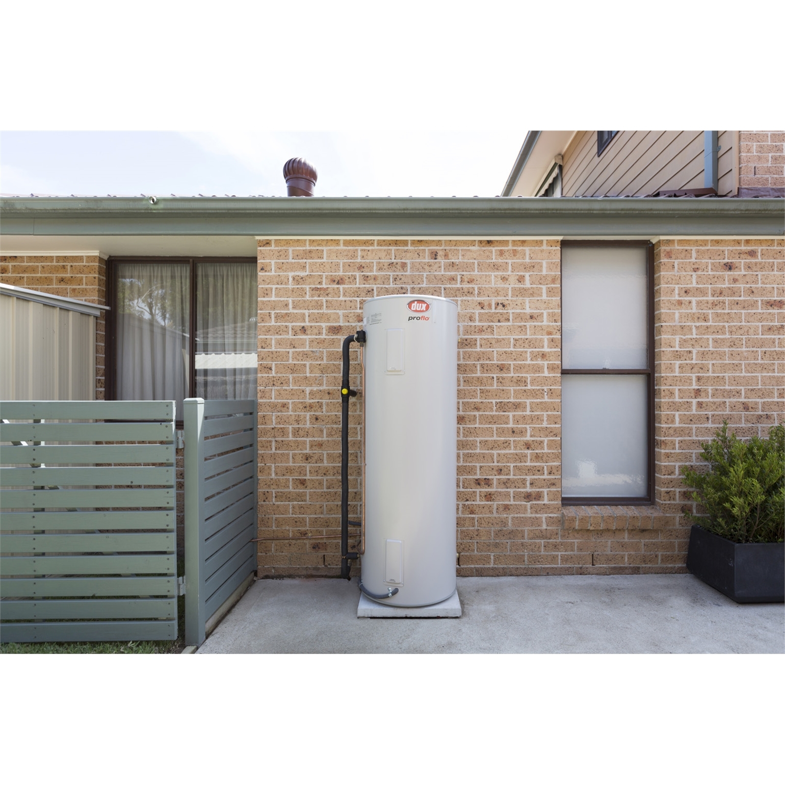 Dux 315L 3.6KW Proflo Electric Storage Hard Water Heater - Bunnings  Australia