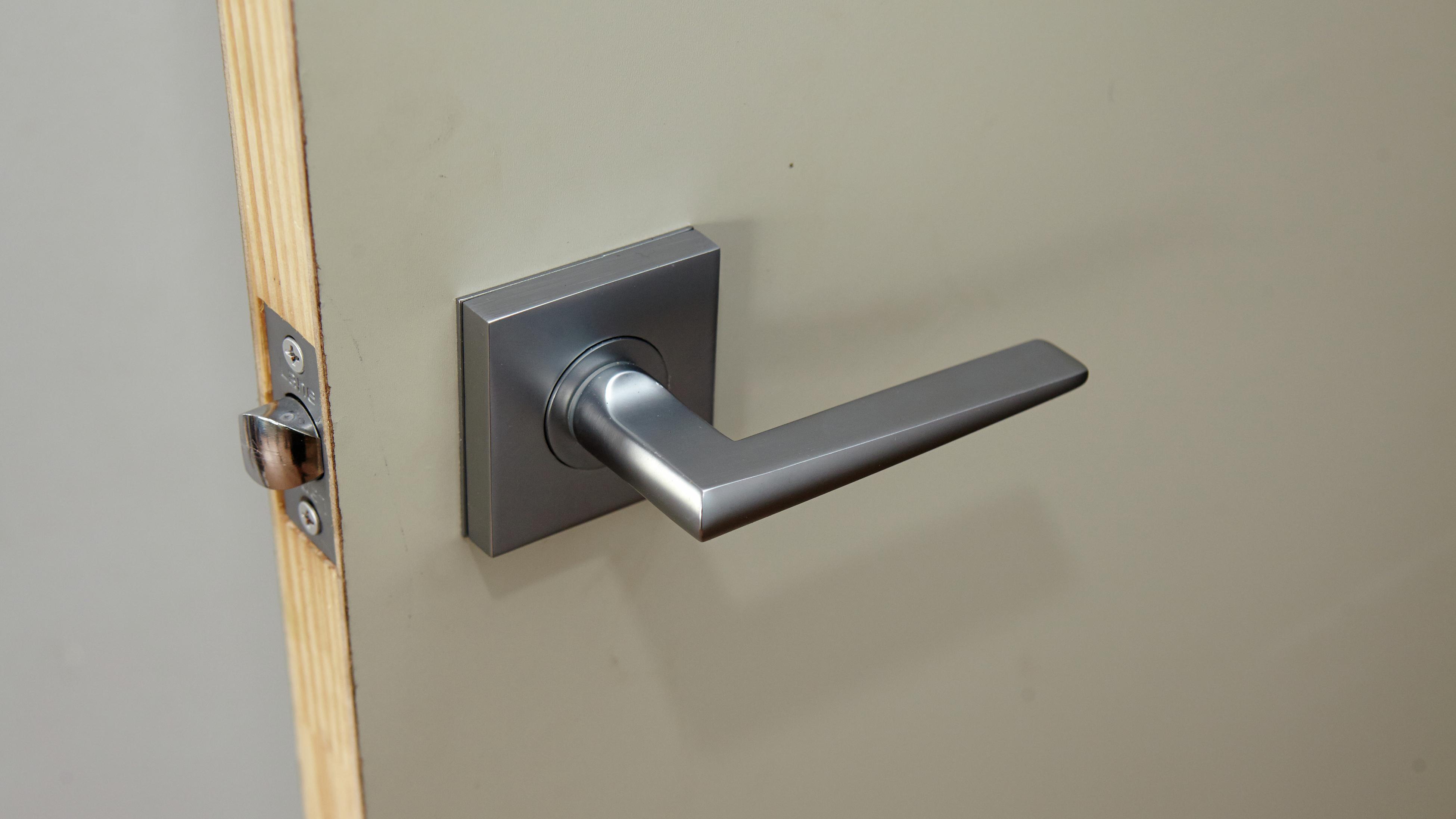 How To Install a Door Handle - Bunnings Australia