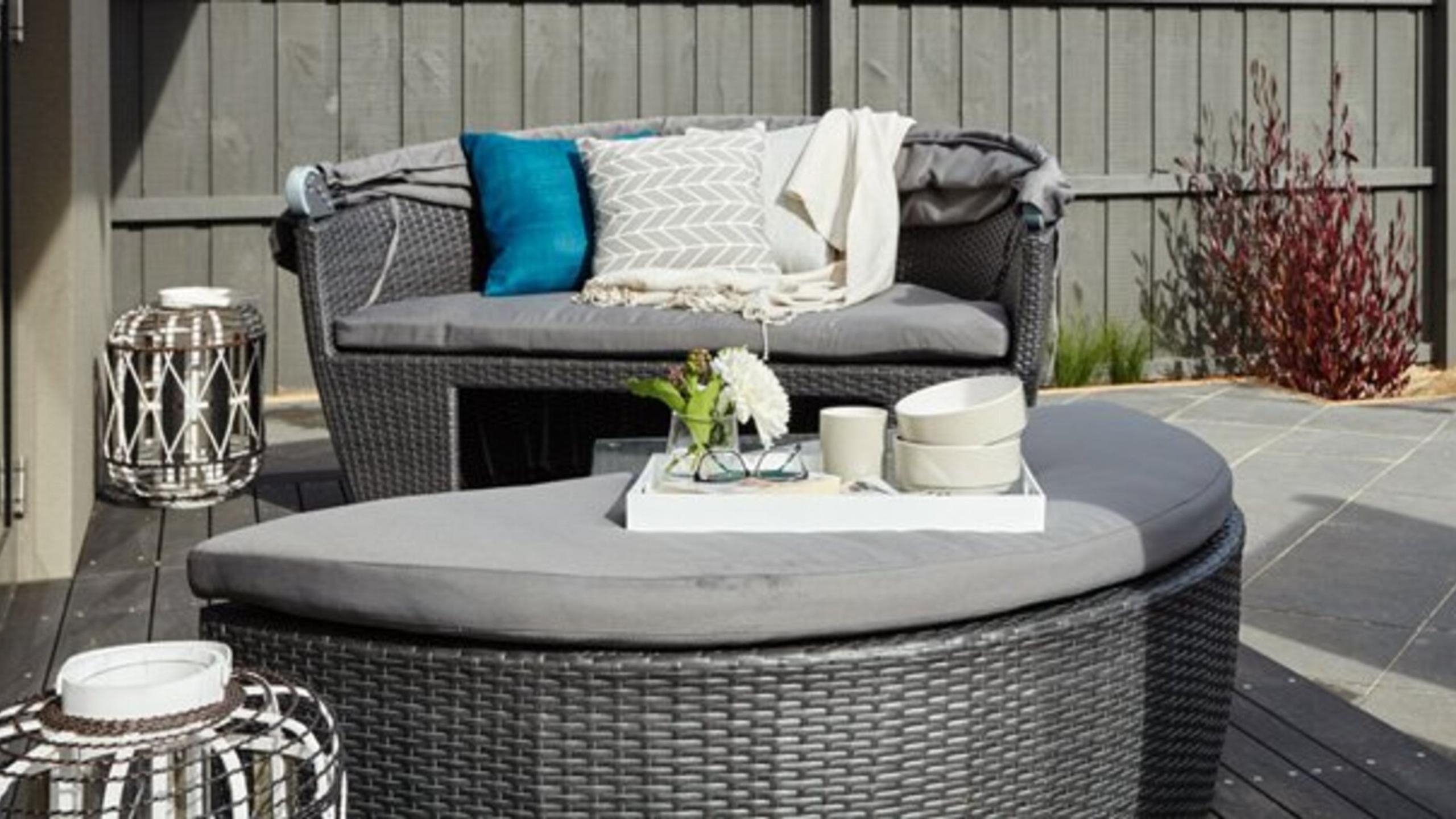 Outdoor furniture deals covers bunnings