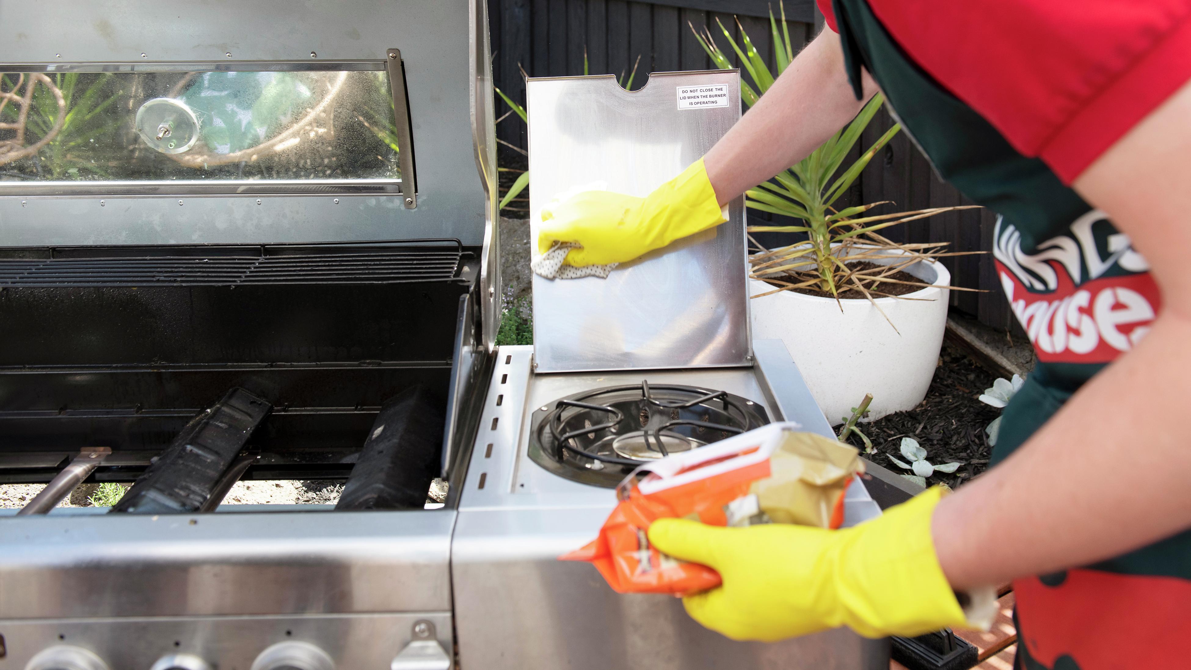 Bbq cleaner clearance bunnings