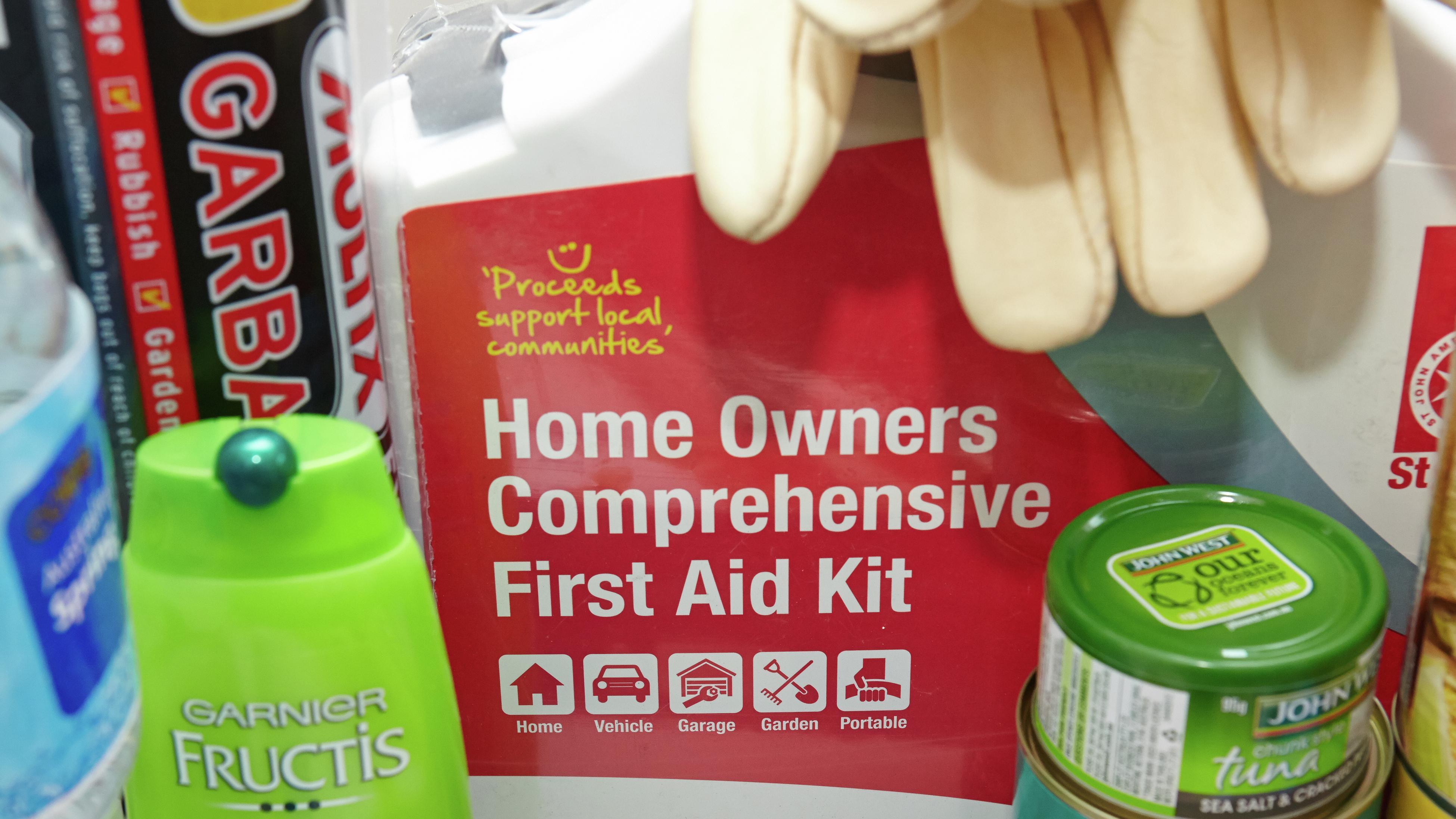 First aid deals kits bunnings