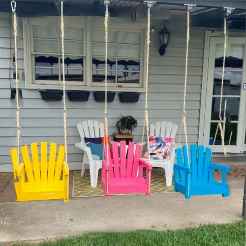 Summer
  backyard swings – 2X Ultra Cover Spray Paint in multiple colours.