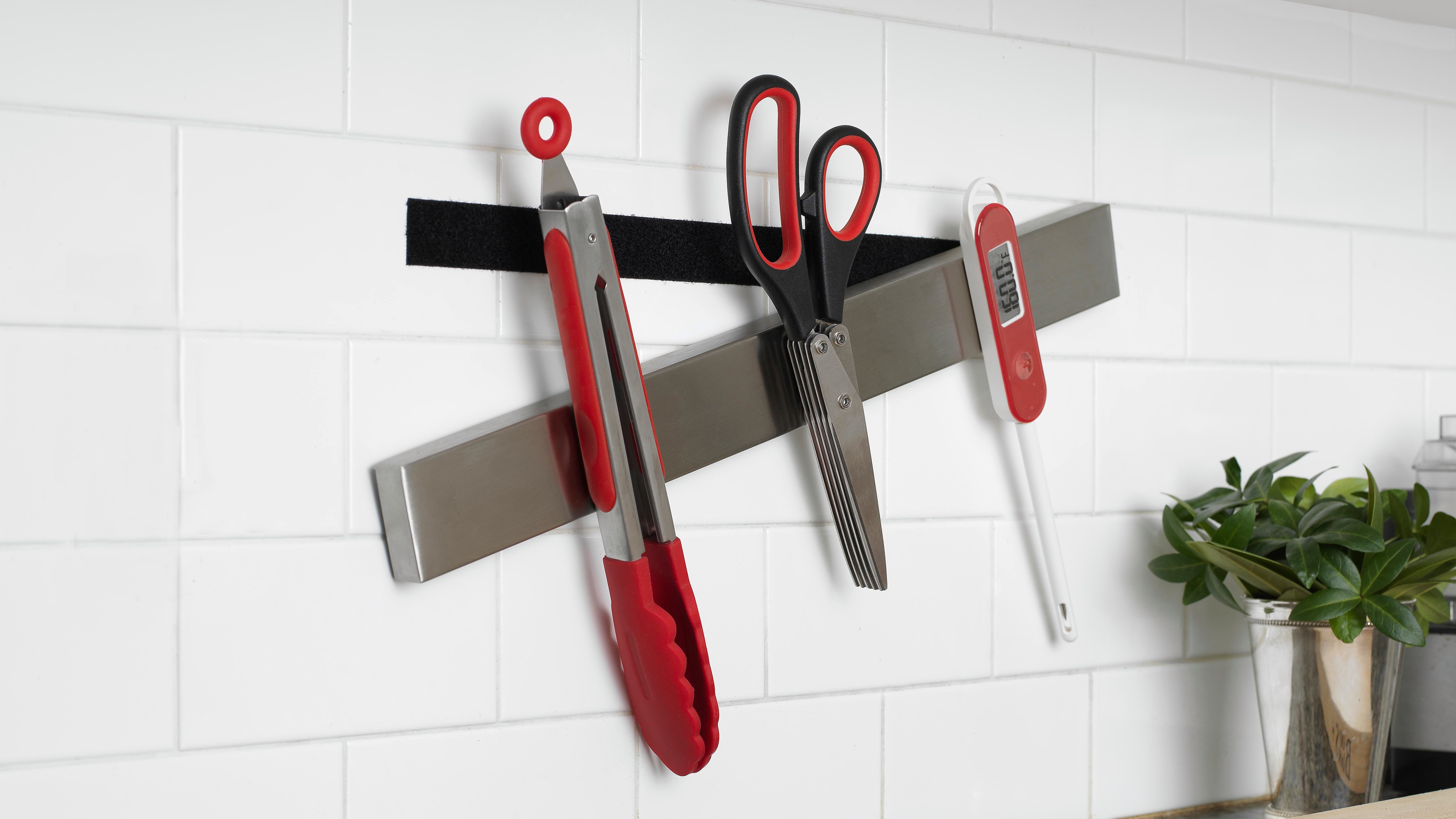 Different Ways To Use Fasteners With VELCRO® Brand - Bunnings Australia