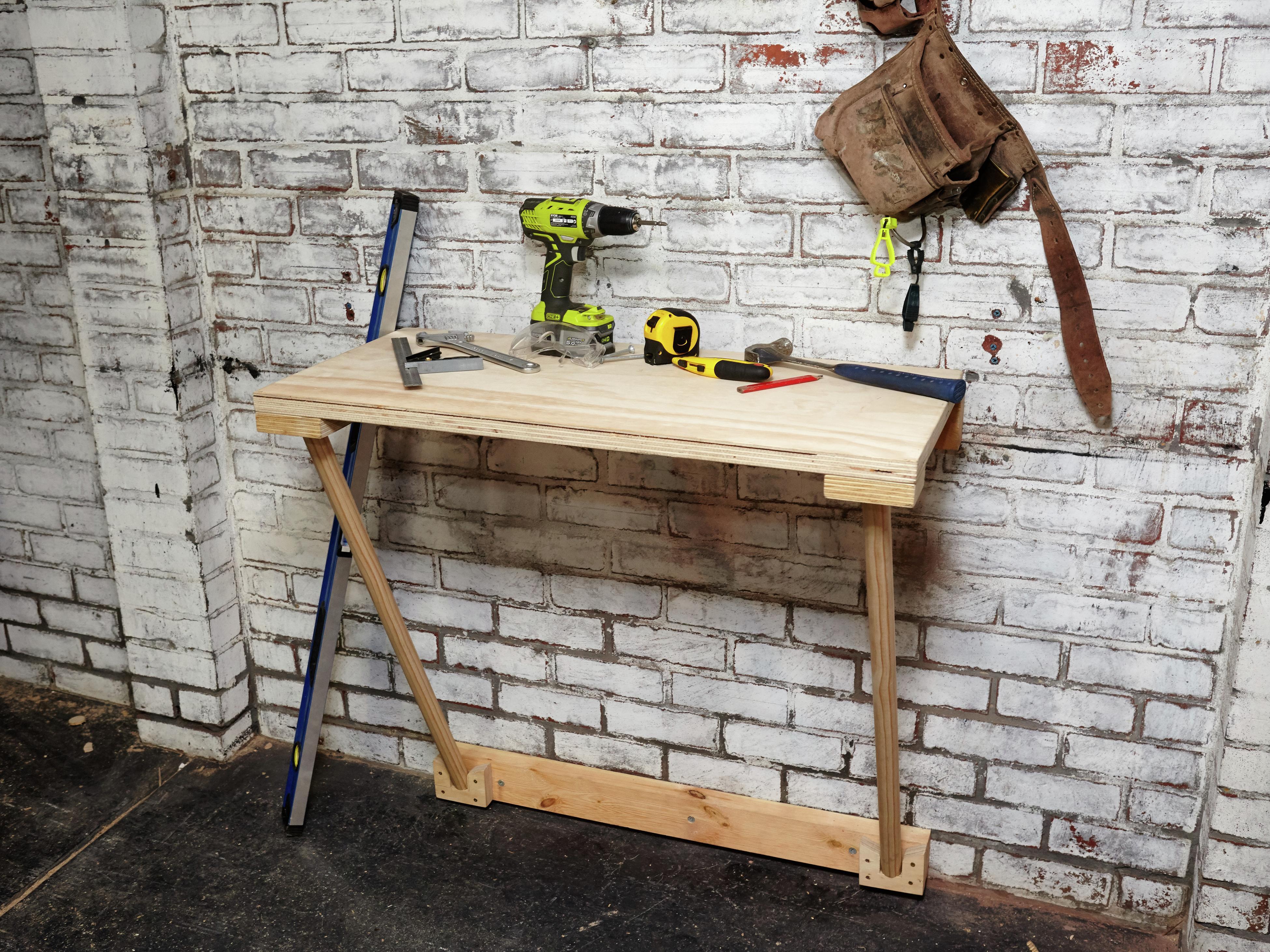 Tutorial Banco da lavoro Ripiegabile fai da te ( how to build DIY Fold down  workbench ) 