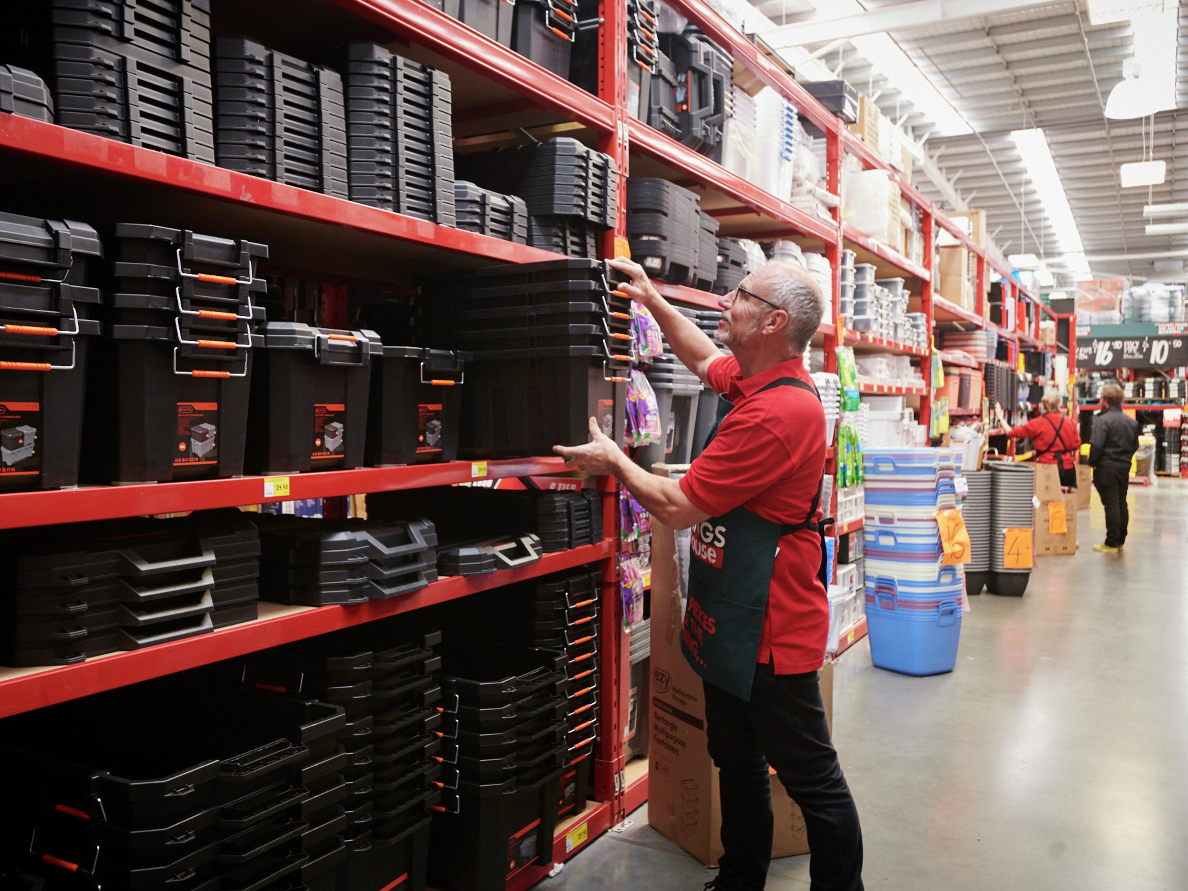 Bunnings shop